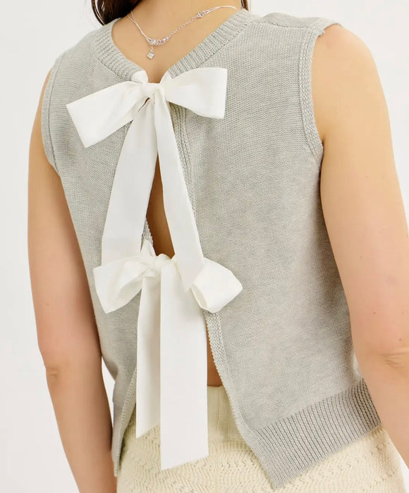 Dylan Sweater Vest w. Bow Tie Back- Heather Grey